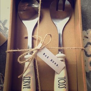 Rae Dunn Toss & Serve set